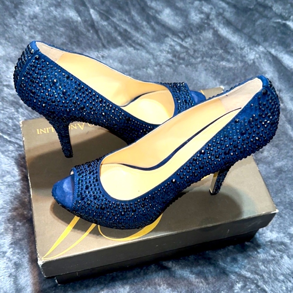 STUNNING Navy Jeweled Enzo Peep-toe Pumps - Size 11